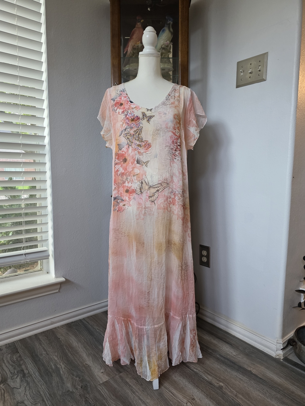 Cal Style Women's Pink Floral Butterfly Maxi Dress